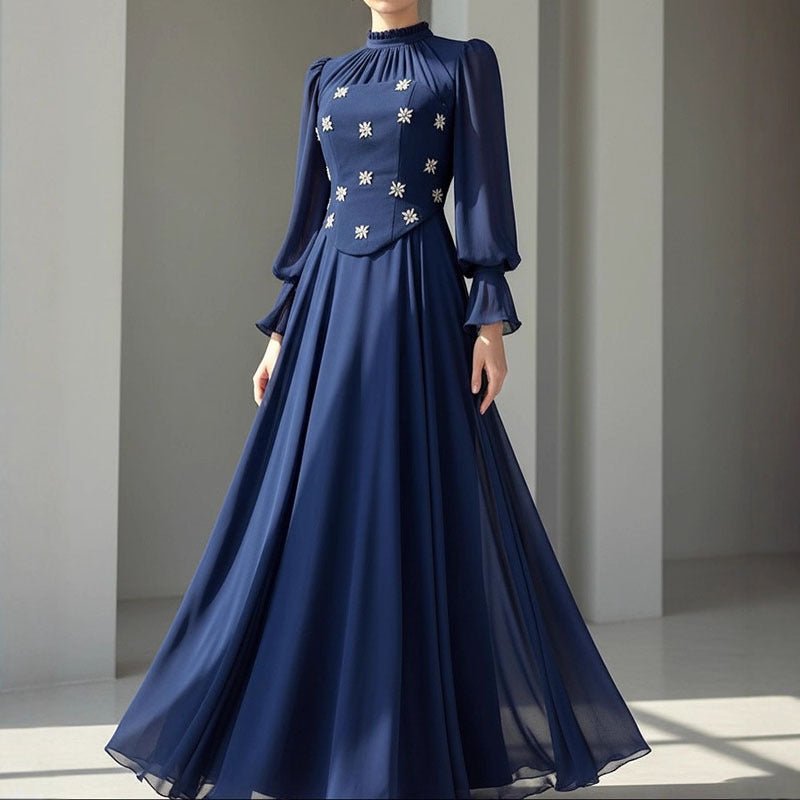 Robe Longue Ornée de Bijoux (MS393)