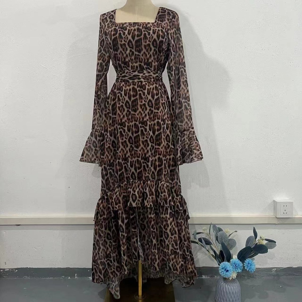 Robe en mousseline imprimé léopard à manches volantées (MS336)
