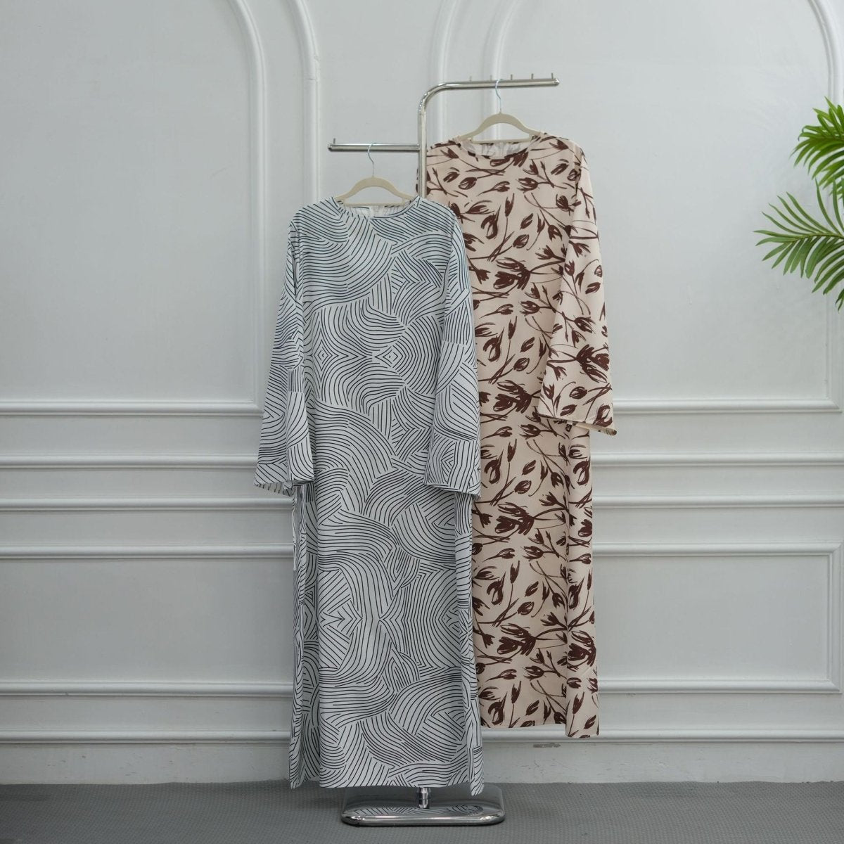 Robe Maxi Imprimée à Manches Cloche Froissées-Délavées (MS474)
