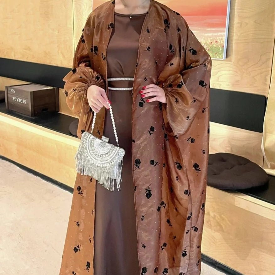 Abaya ouverte Organza Rose brodée de fleurs et papillons (MOA115)