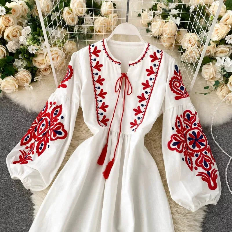 Robe Longue en Lin Brodée Style Bohème (MS460)
