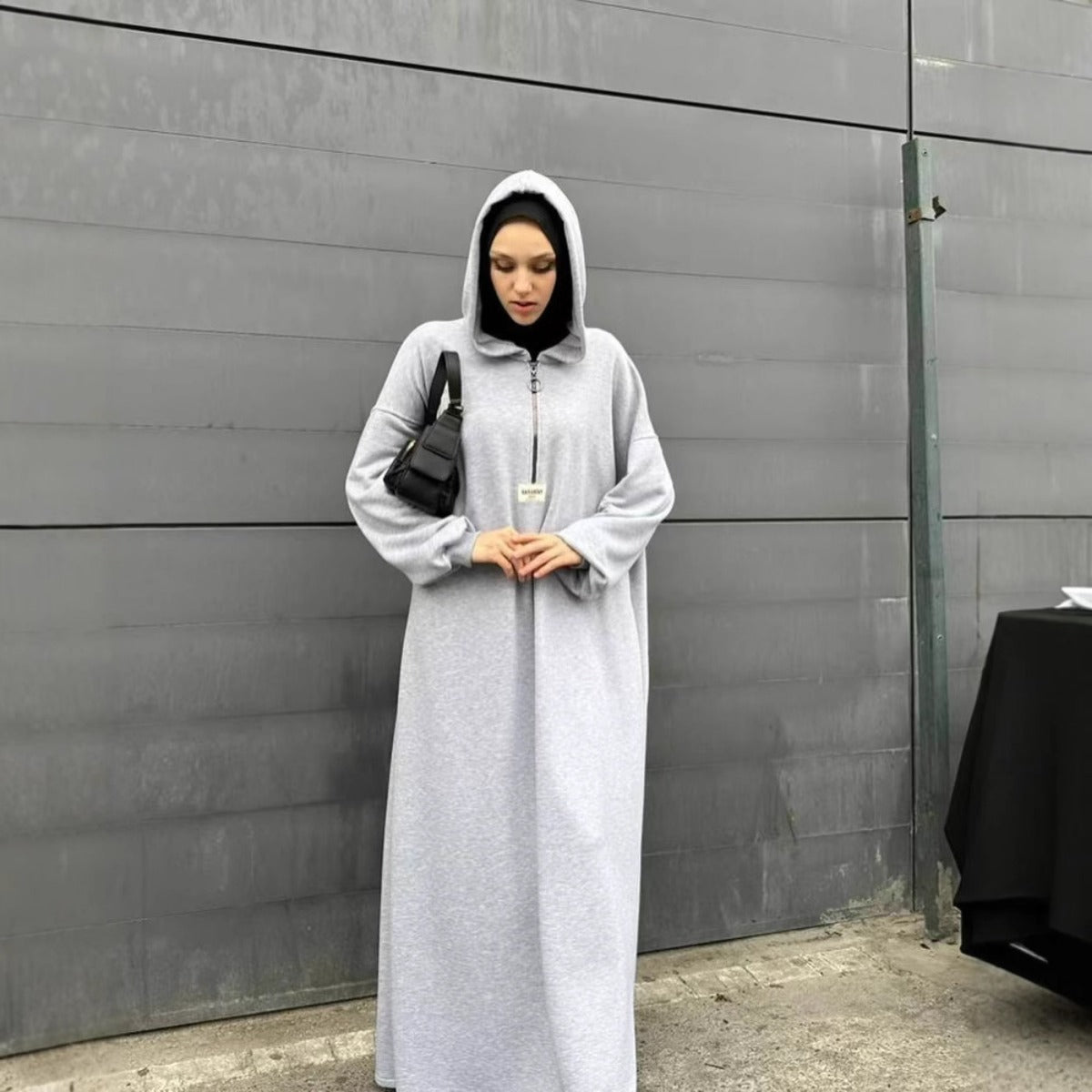 Robe Modeste à Capuche | Abaya Décontractée à Manches Longues pour Femmes Musulmanes (MA257)