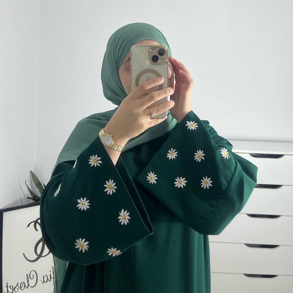 Abaya brodée de marguerites (MA089)