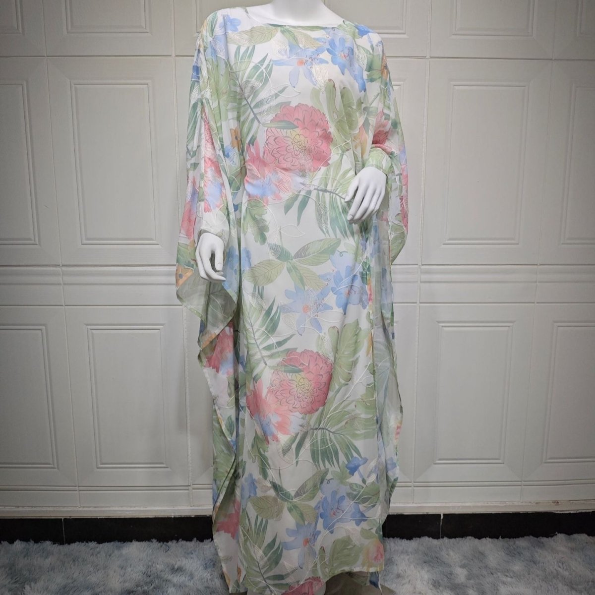 Abaya Kaftan Fleurs Aquarelle | Abaya à Enfiler Manches Chauve-Souris (MA371)