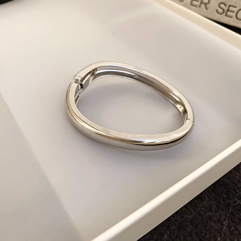 Bracelets Brillants Luxueux et Minimalistes de Haute Qualité - Bracelets Simples au Ton Froid et à l'Allure Sophistiquée (MAC242)