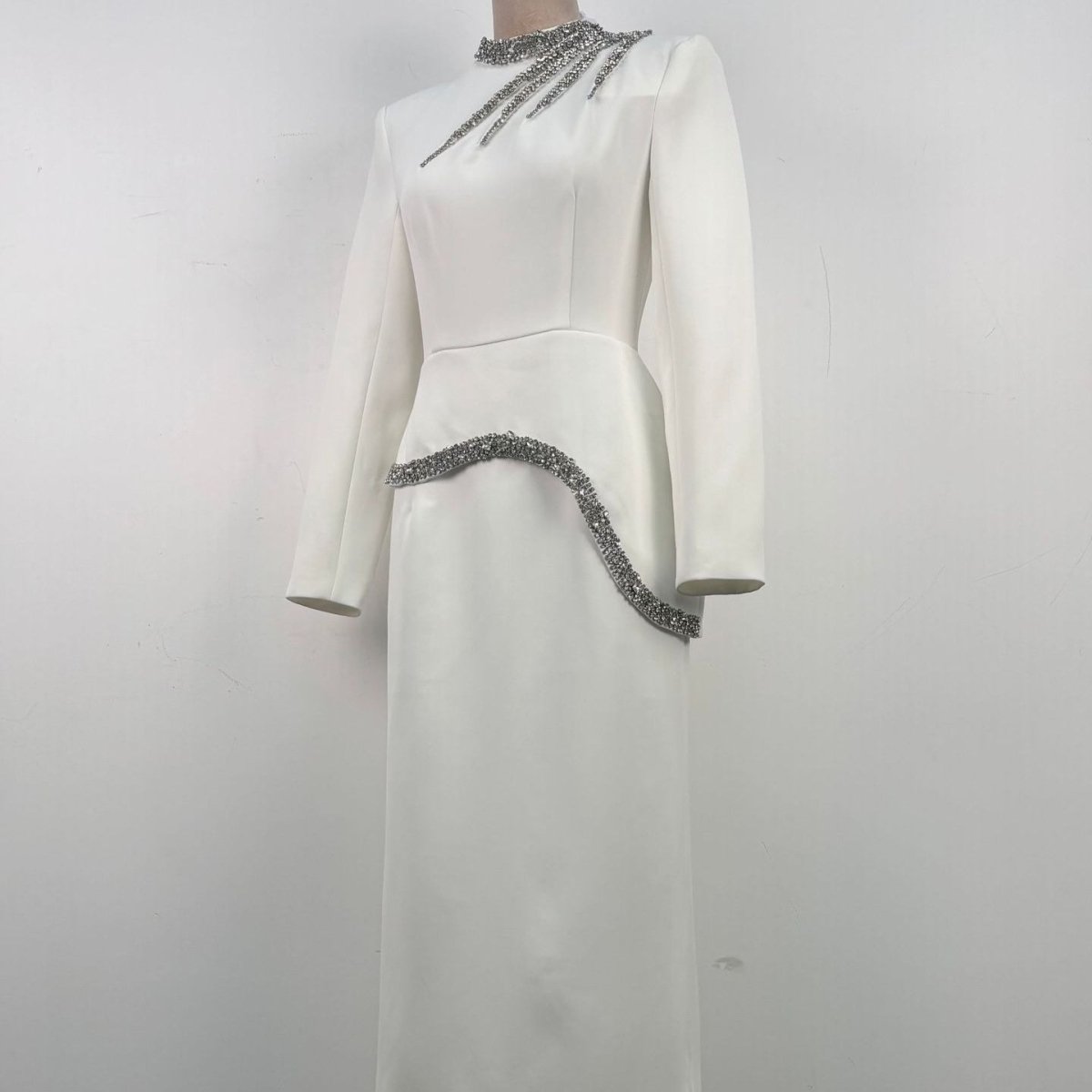 Robe de soirée ornée de cristaux (MS313)