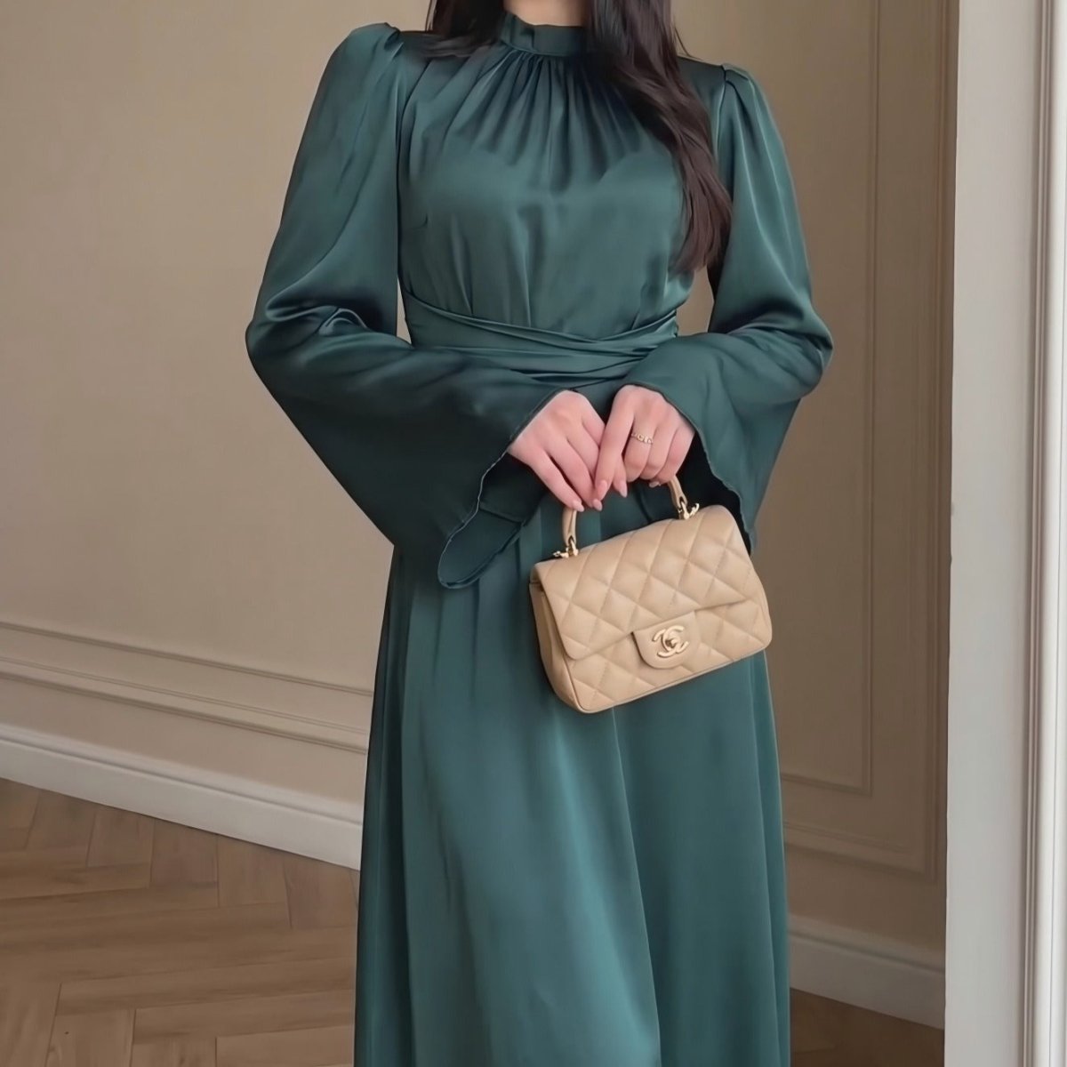 Robe Maxi en Satin à Col Croisé Drapé (MS445)