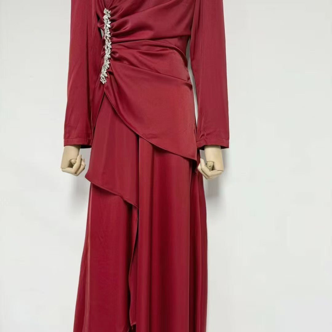 Robe froncée ornée de cristaux avec jupe à volant asymétrique (MS346)