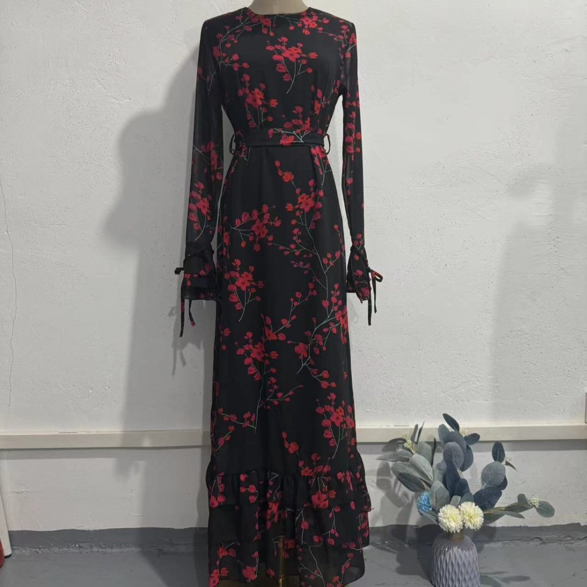 Robe à imprimé floral vintage avec manchettes à volants (MS338)