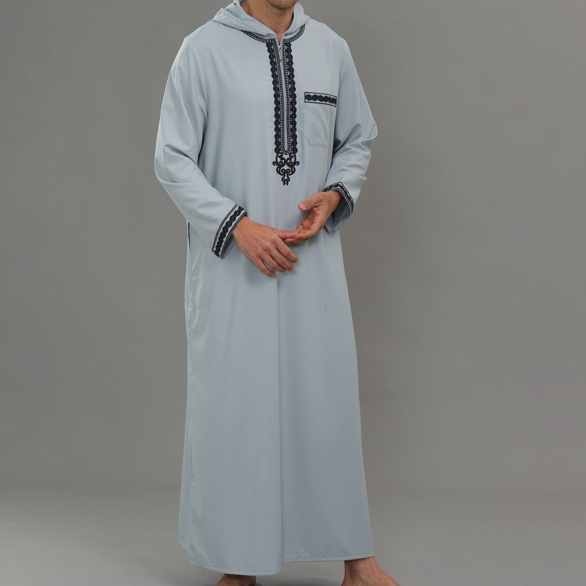 Thobe brodé à capuche pour homme avec poches (MT037)