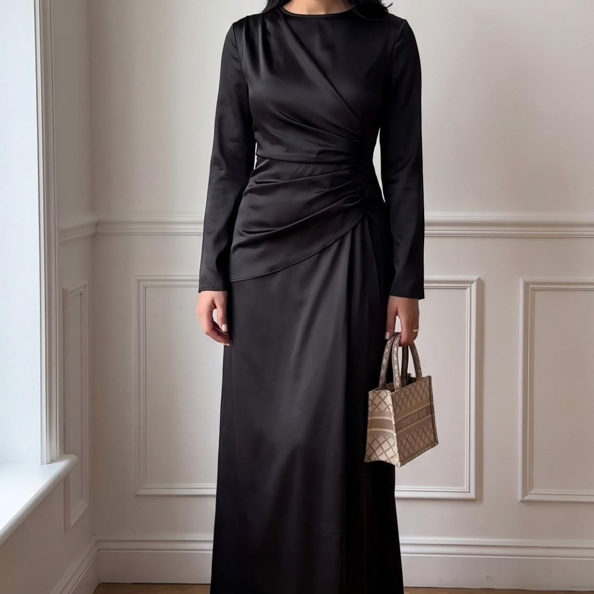 Robe Longue Satin Froncée à la Taille Manches Longues (MS497)