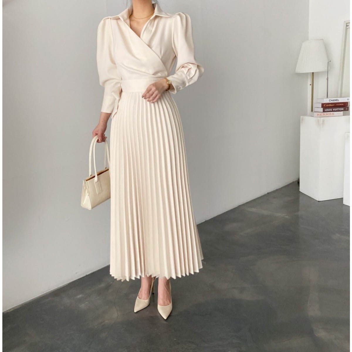 Robe cintrée à col cranté et nœud à la taille | Robe midi plissée à manches ballon ajustées (MA240)