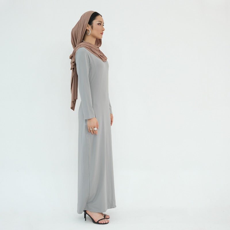Robe de base essentielle en soie de lait ultra longue, douce et superposable | Robe maxi à enfiler, col rond (MA319)