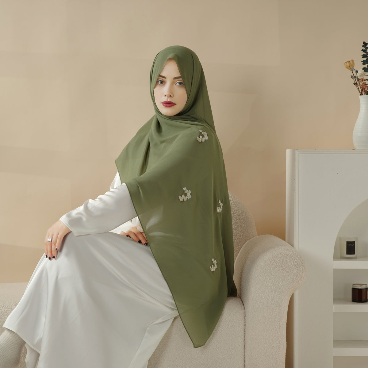 Foulard Hijab en Chiffon Uni Brodé, Hijab Brodé Extra-Fin (MH077)
