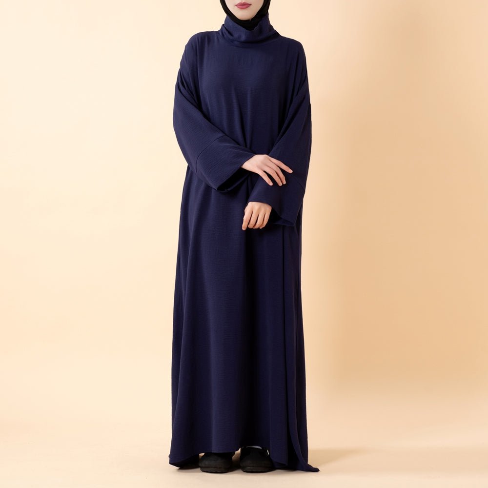 Abaya col roulé en crêpe Everyday – Coupe décontractée pour toutes les saisons (MA384)