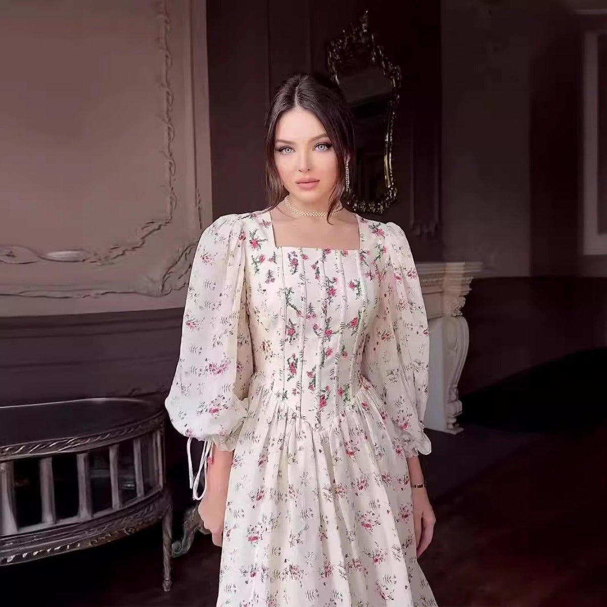 Robe Abaya Fée Florale Romantique à Col Carré, Manches Bouffantes et Lacet au Dos (MA224)