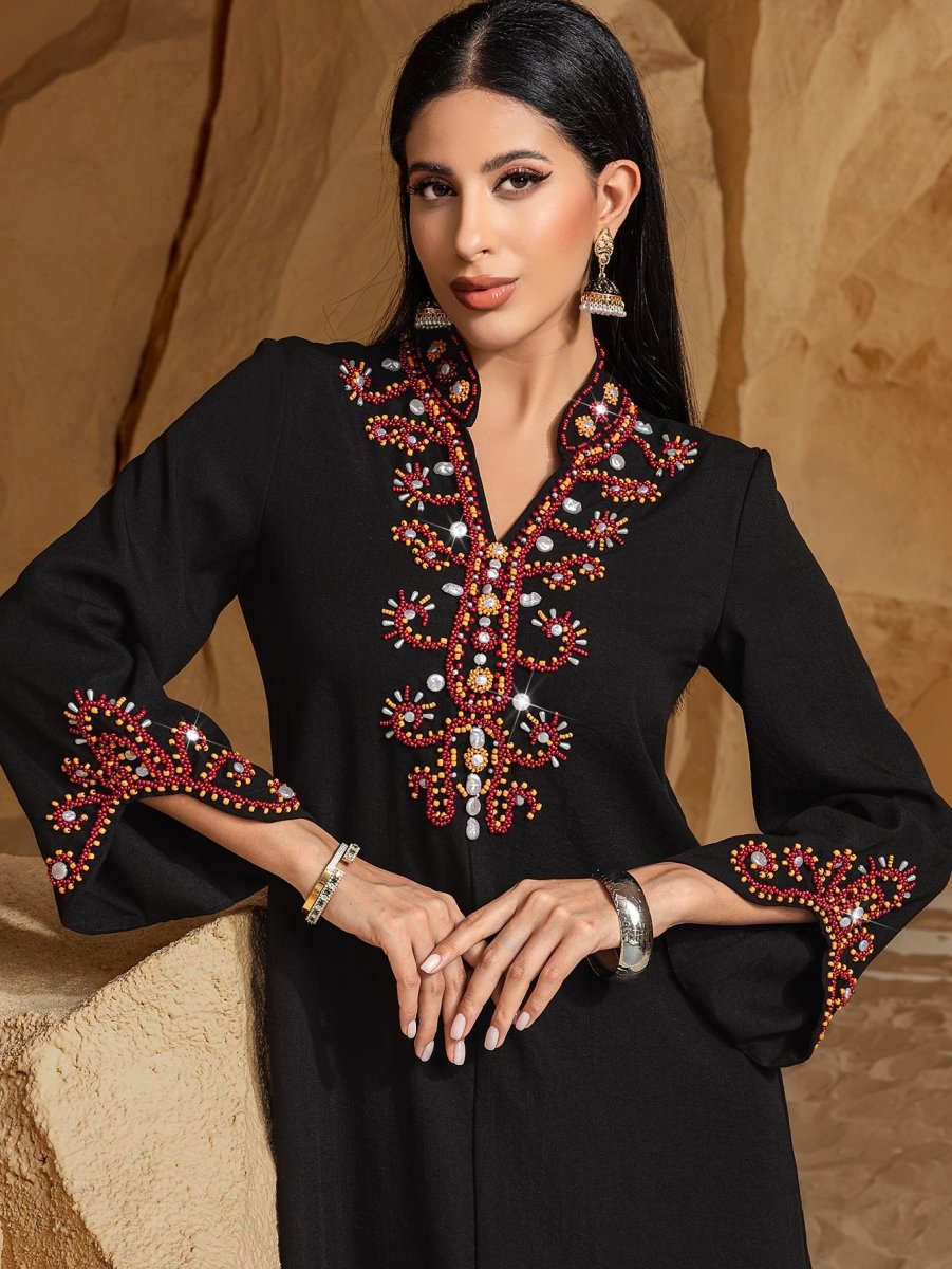 Abaya de fête et de mariage Luxury V-Neck noire et dorée, brodée de perles de riz (MA187)