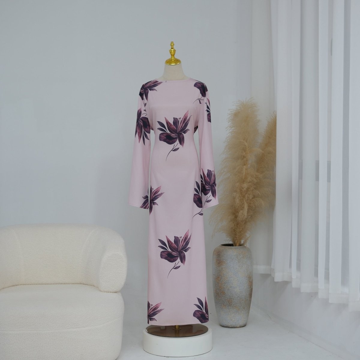 Robe Maxi à Imprimé Floral avec Manches Cape (MS440)