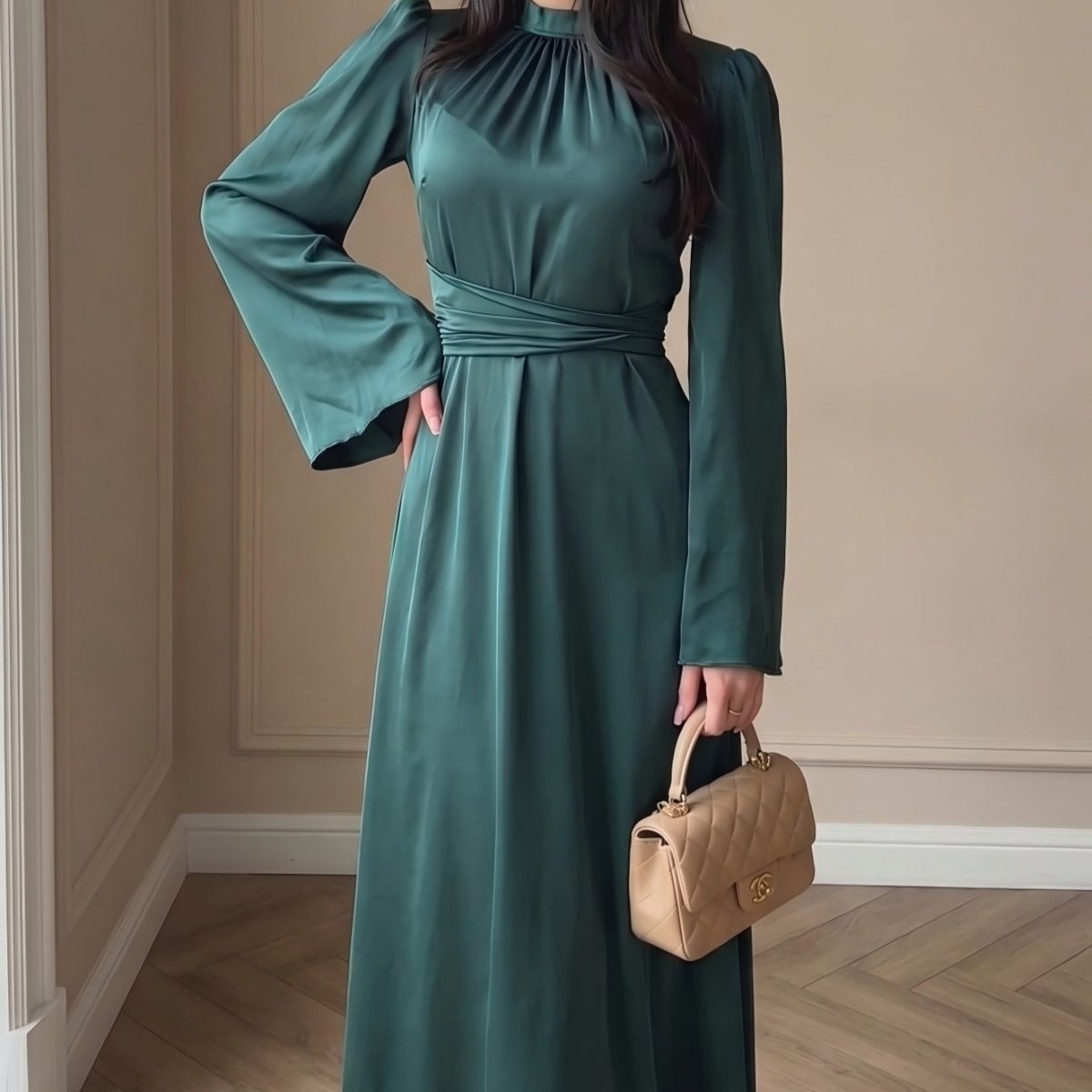 Robe Maxi en Satin à Col Croisé Drapé (MS445)