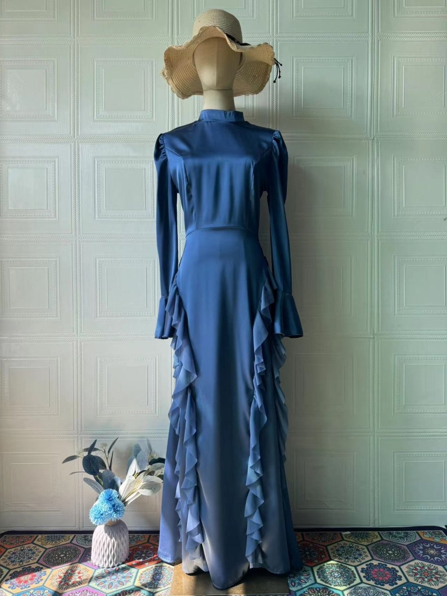 Robe Longue Royale en Satin et Mousseline, Col Semi-Roulé, Laçage, Manches Cloche et Volants Étagés (MA235)