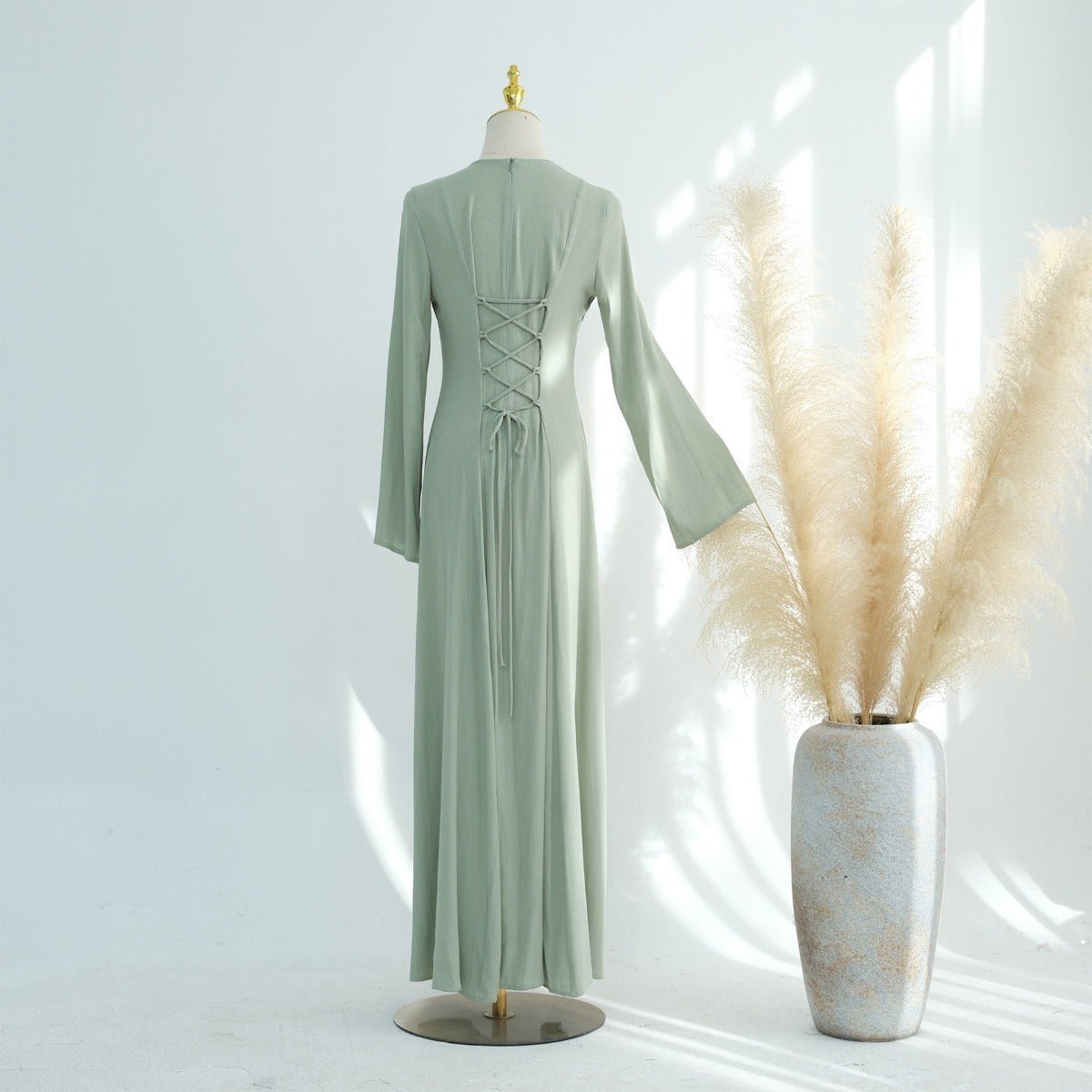 Abaya Robe de Chambre Unie avec Nœud Dos | Abaya Style Peignoir à Manches Évasées (MA215)