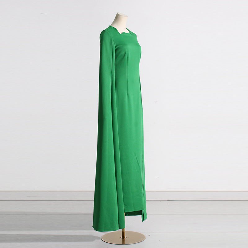 Robe de Soirée à Manches Cape | Robe Longue Ajustée à Encolure Festonnée avec Fente Dos (MS217)