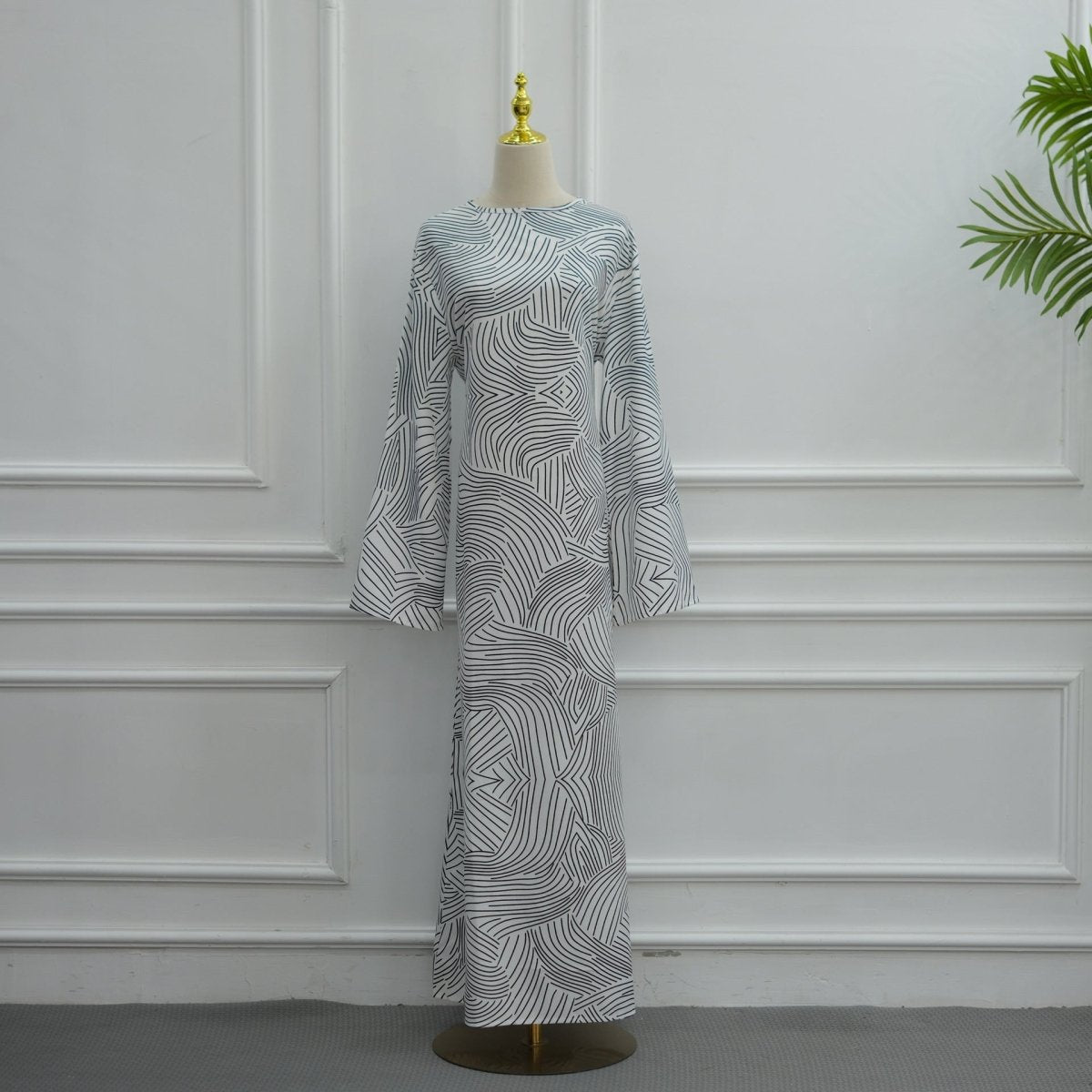 Robe Maxi Imprimée à Manches Cloche Froissées-Délavées (MS474)