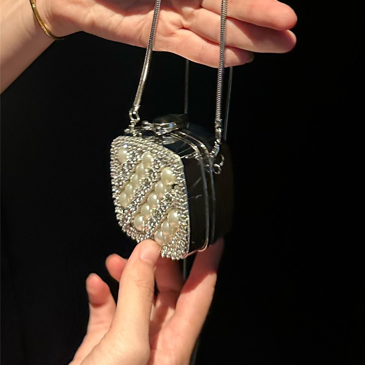 Mini pochette diamant format paume, sac de gala argenté glamour (MAC281)