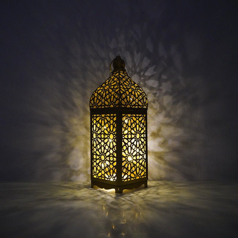 Décor Artisanal de Fête Lanterne Marocaine en Fer Ajouré Ramadan (MAC402)