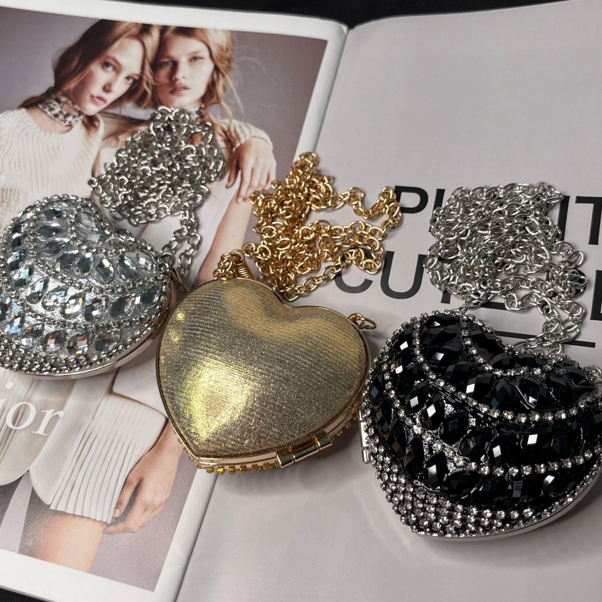 Sac bandoulière étincelant en forme de cœur – Mini sac à main orné de strass pour un glam au quotidien (MAC279)