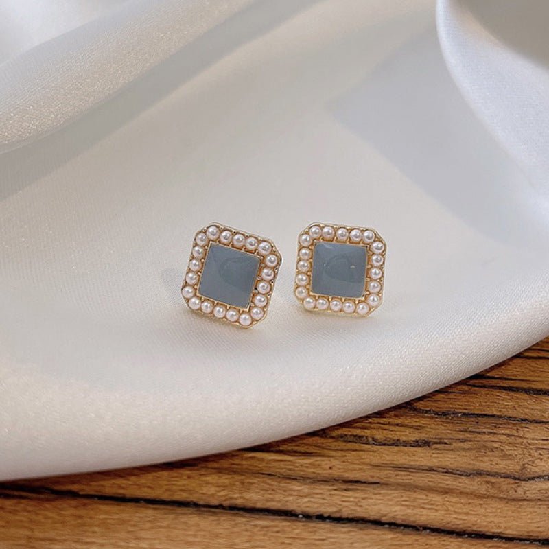 Boucles d'oreilles clou perle cadre géométrique (MAC476)