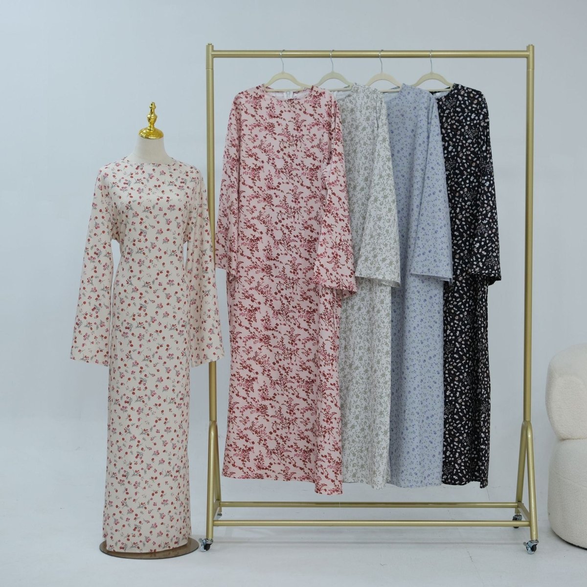 Robe Maxi à Manches Évasées et Motif Floral (MS490)