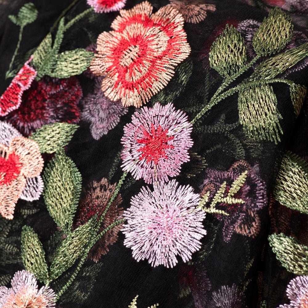Abaya ouverte brodée Jardin de Roses effet 3D (MOA275)