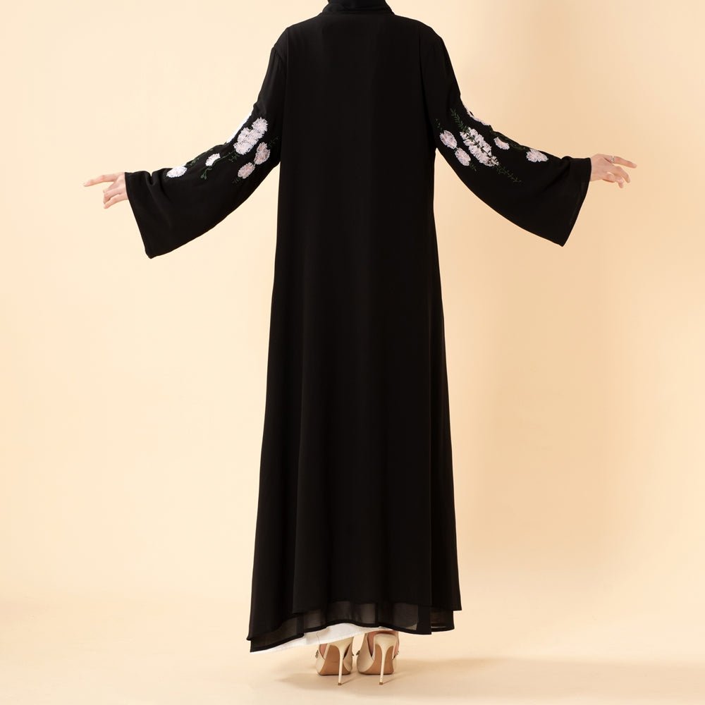 Abaya ouverte en mousseline double épaisseur, brodée de motifs floraux de luxe (MOA308)