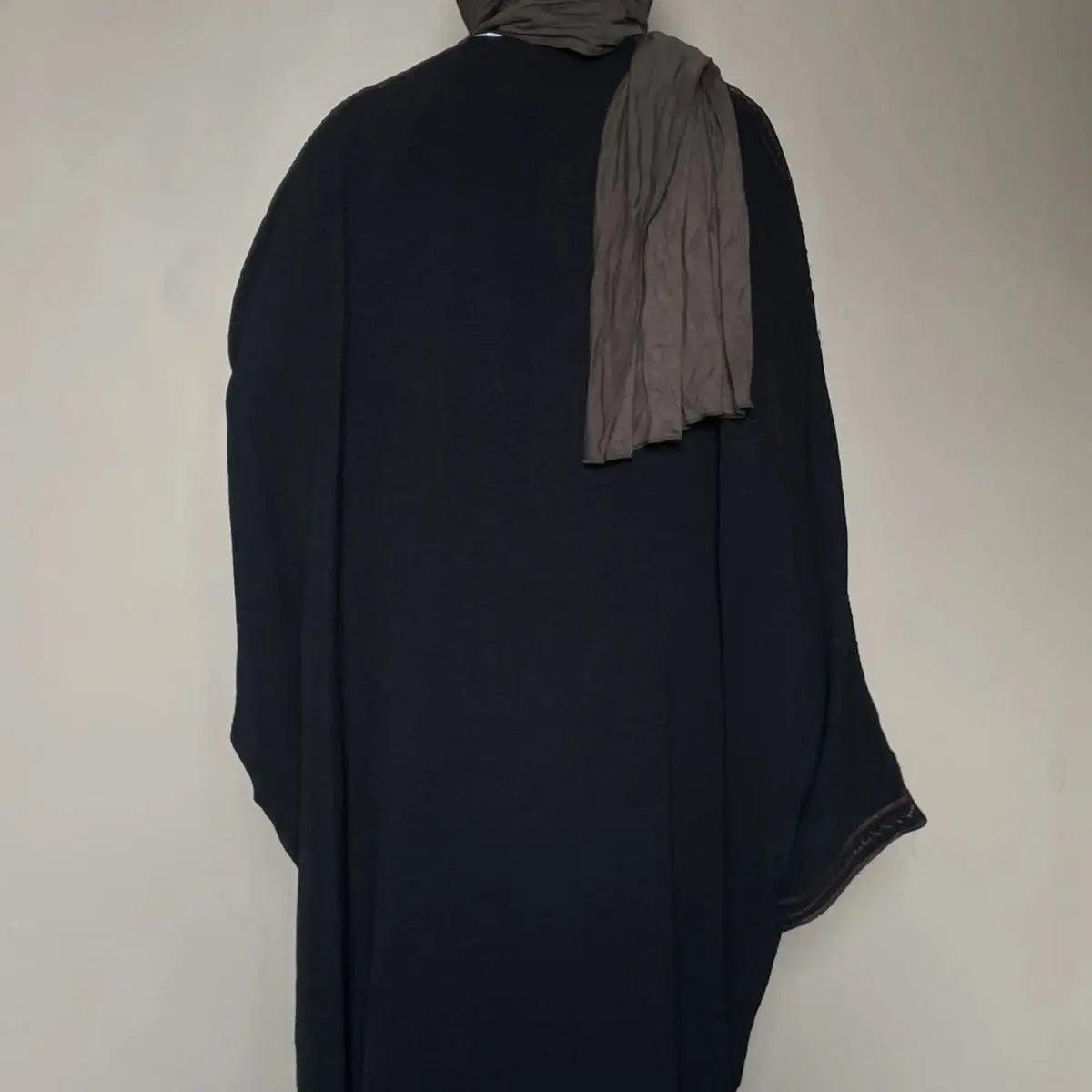 Abaya ouverte à manches chauve-souris avec broderie (MOA015)