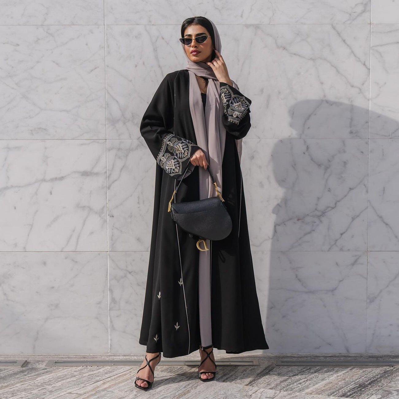 Abaya Ouverte Élégante Brodée (MOA062)