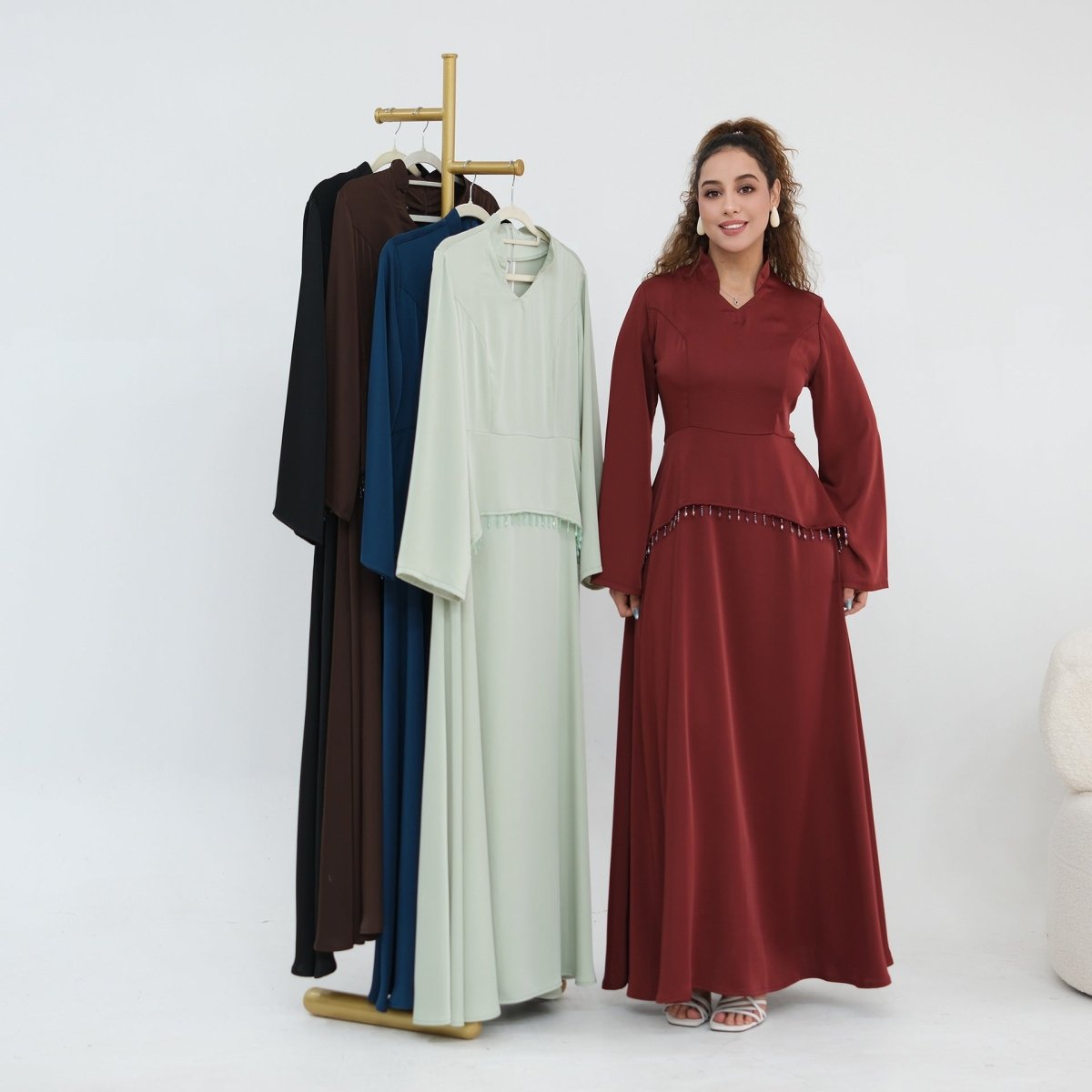 Robe Maxi Corset avec Taille Perlée et Manches Évasées (MS476)