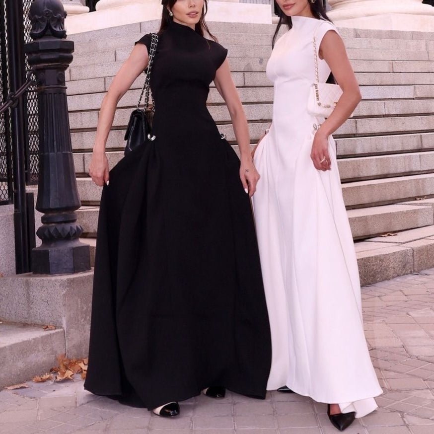 Robe Maxi Ajustée Sans Manches Minimaliste (MS382)