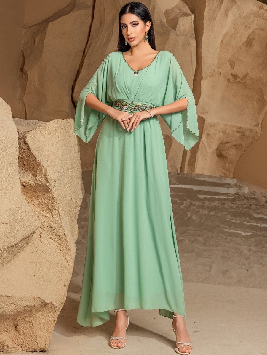 Élégante Abaya Robe Maxi Évasée Col en V Vert Menthe, Coupe A-Line Fluide avec Manches Cloche et Ceinture Ornée (MA189)