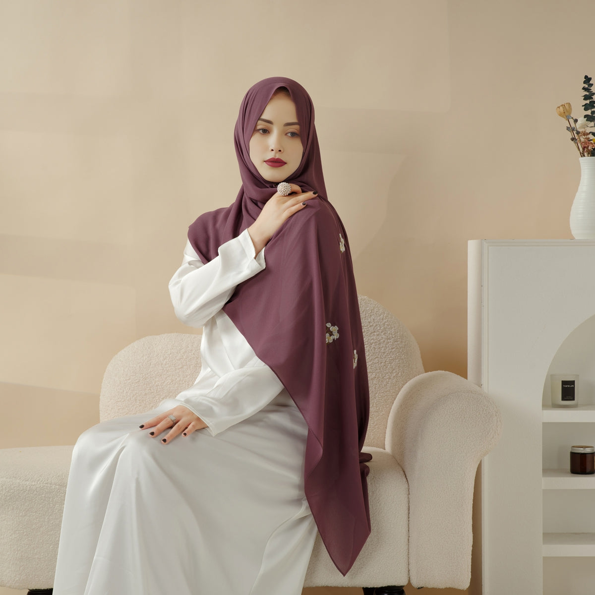 Foulard Hijab en Chiffon Uni Brodé, Hijab Brodé Extra-Fin (MH077)