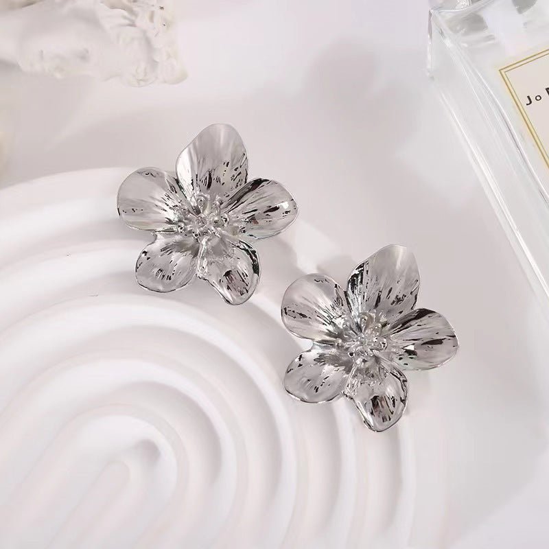 Boucles d'oreilles MAC170 à fleur en alliage, style rétro simple