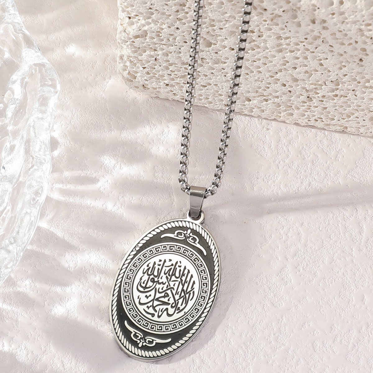 Collier homme rétro personnalisable et polyvalent en acier titane (MAC225) (AVEC BOÎTE CADEAU)