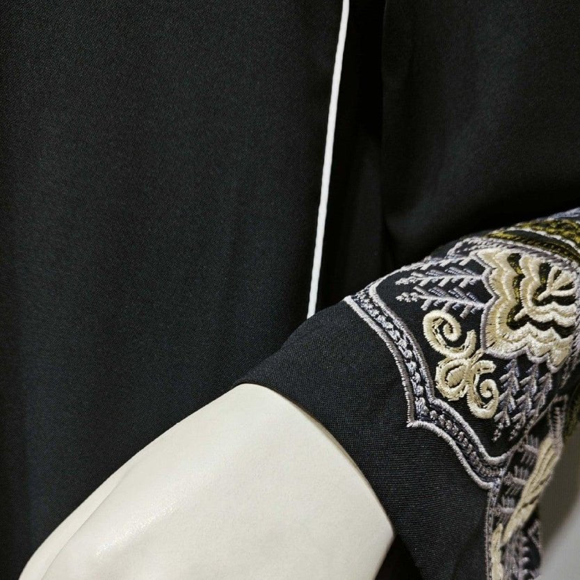 Abaya Ouverte Élégante Brodée (MOA062)