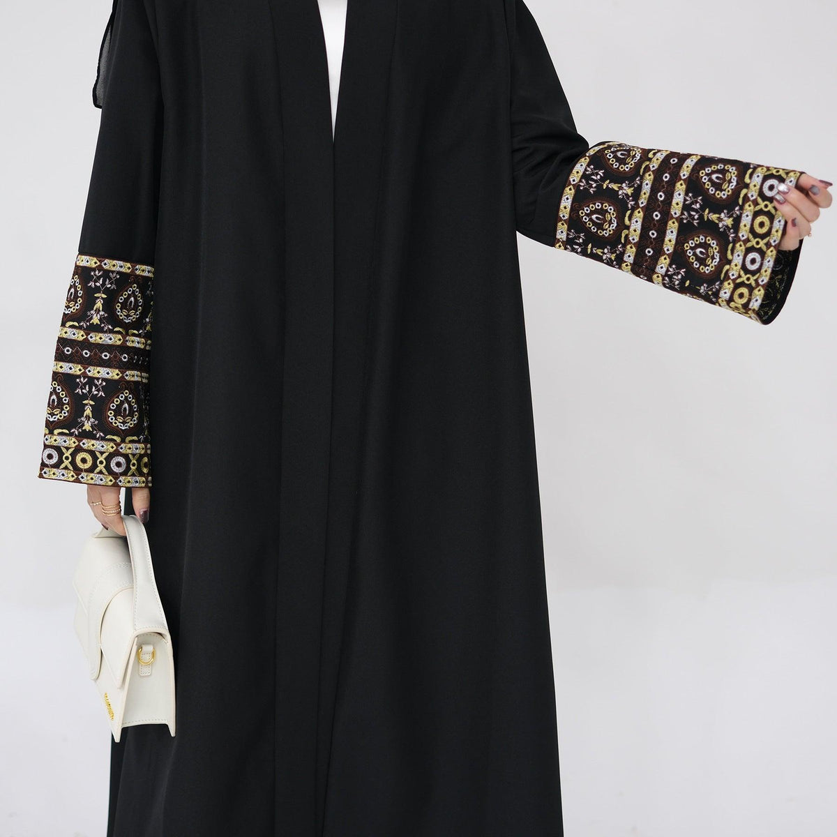Ensemble Abaya Ouverte Broderie Exquise (MOA039)