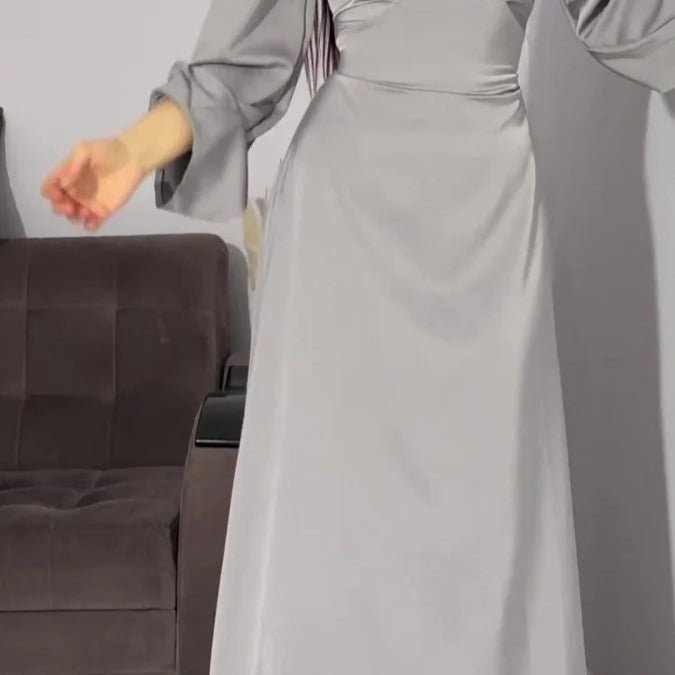 Abaya cintrée à la taille, abaya unie à bretelles (UKMA106)