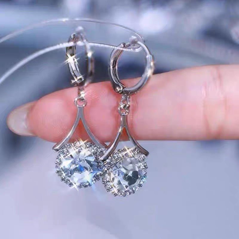 Boucles d'oreilles pendantes élégantes et scintillantes en strass (MAC324)