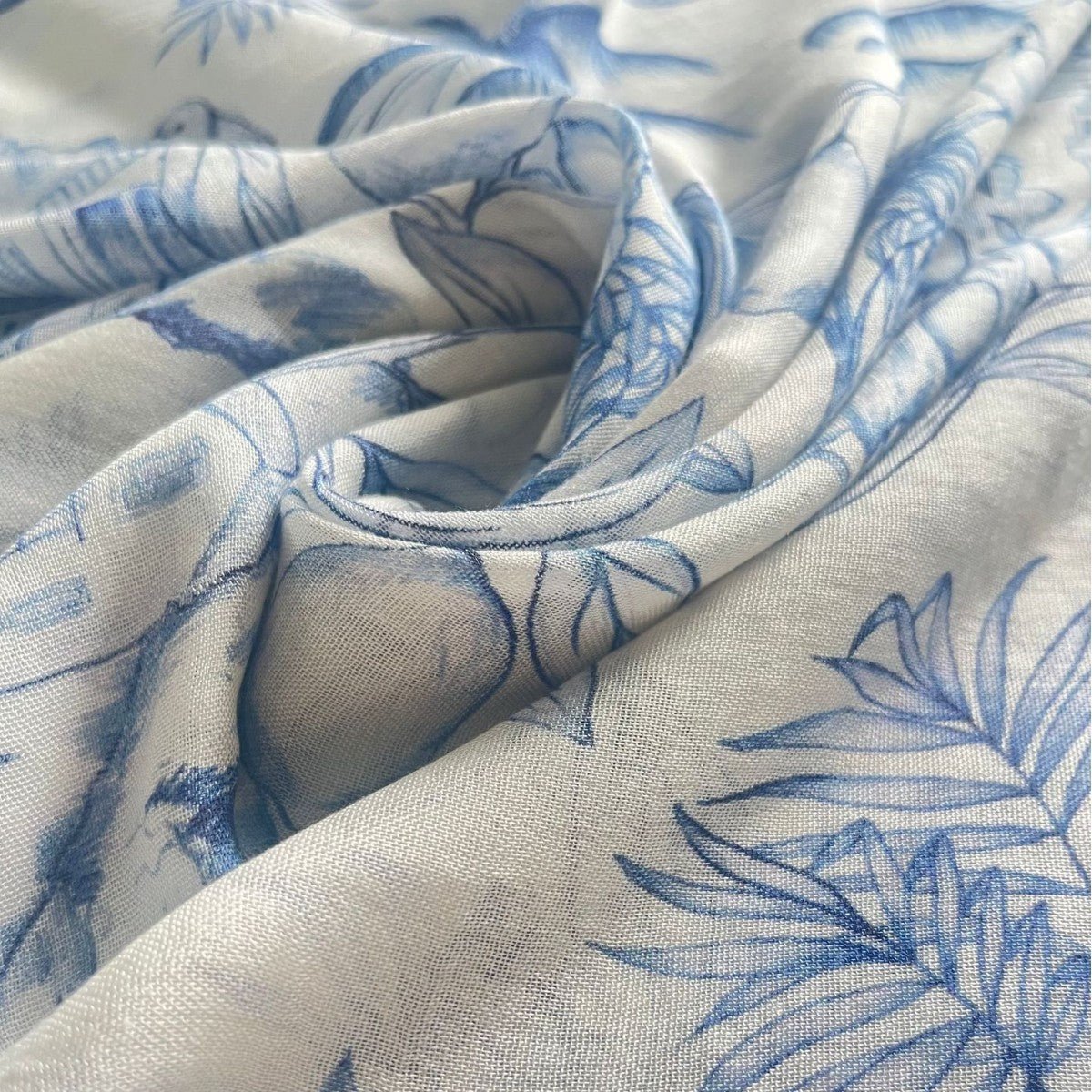 Foulard Hijab Imprimé Aquarelle Polyvalent, Doux et Respirant (MH165)