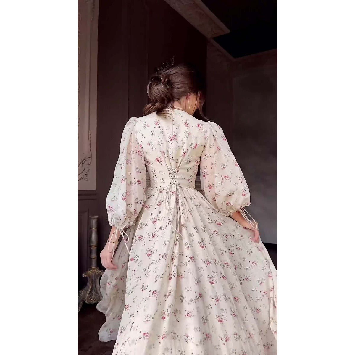Robe Abaya Fée Florale Romantique à Col Carré, Manches Bouffantes et Lacet au Dos (MA224)