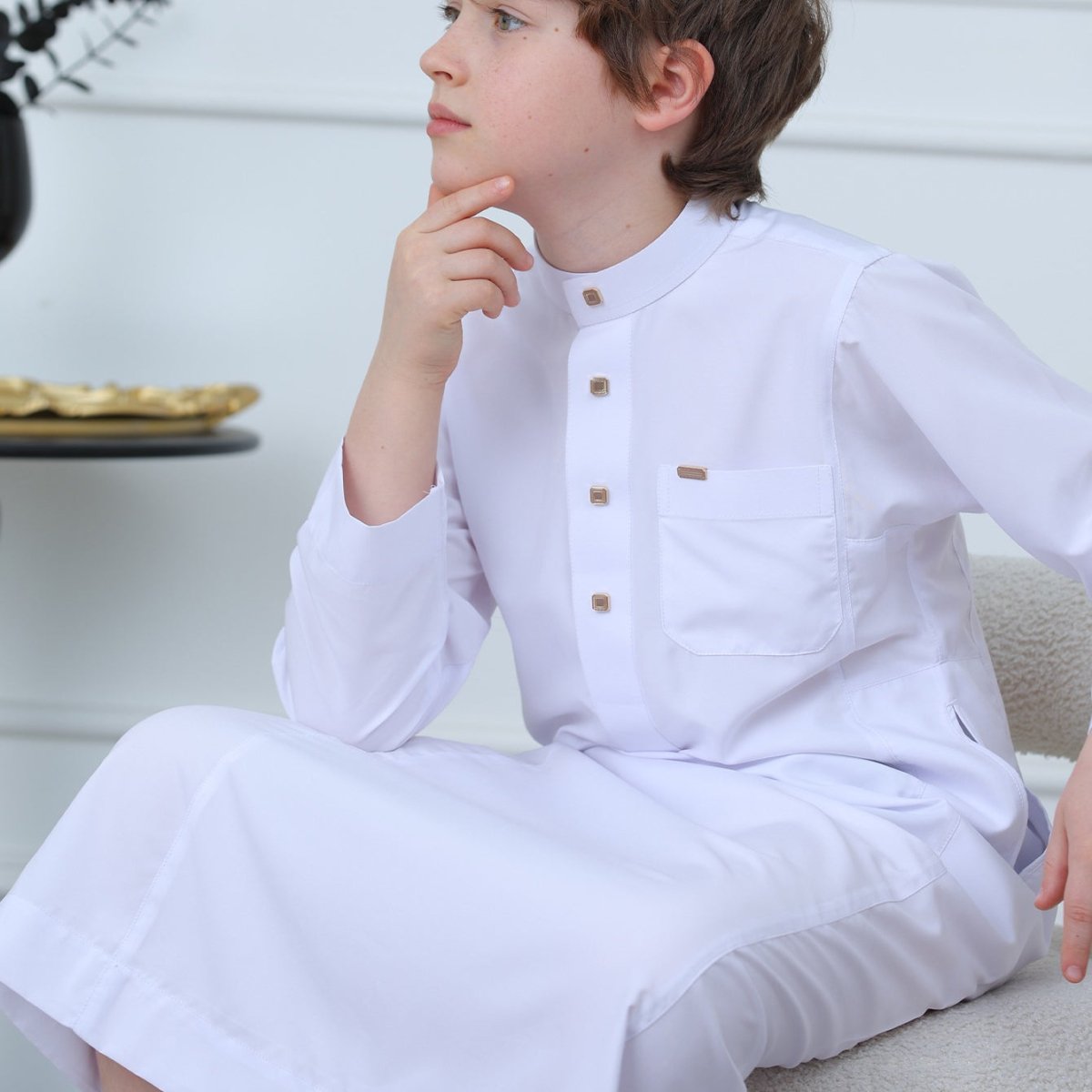Thobe classique blanc pour garçons à col droit (MKB027)