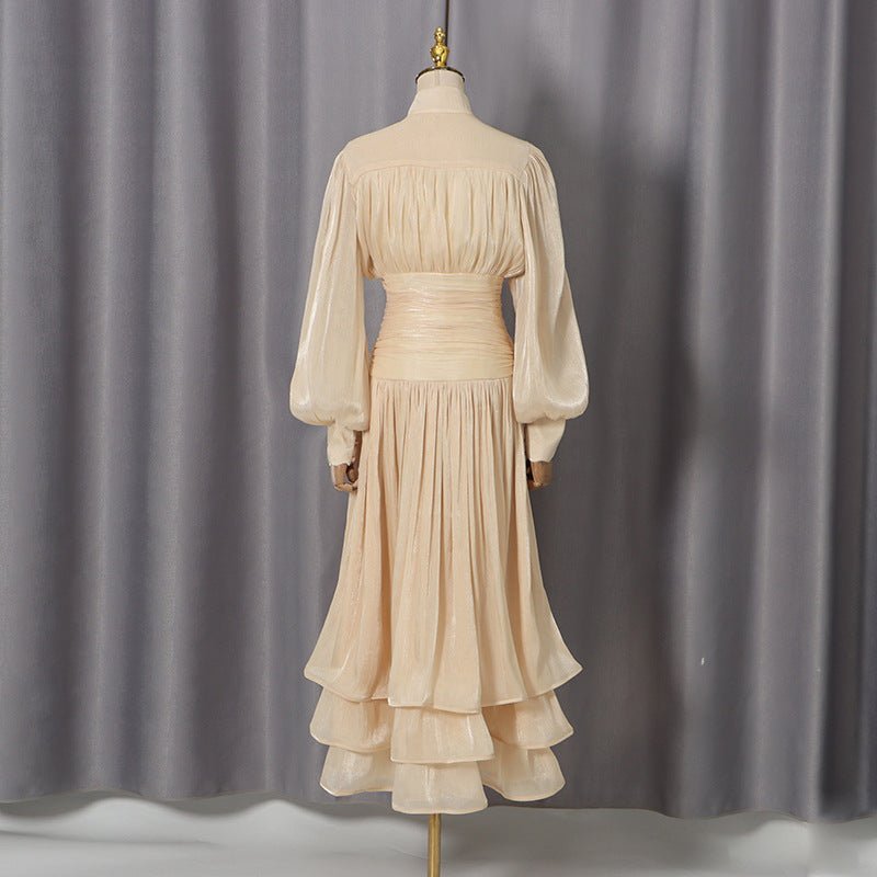 Robe Shimmer à volants étagés avec boutons perlés (MS322)